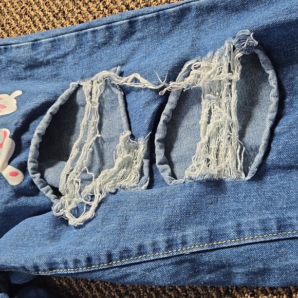 6 For 40 SHEIN Blue Straight Leg Jeans with Butterfly Patches 33-35 in waist - Picture 3 of 5